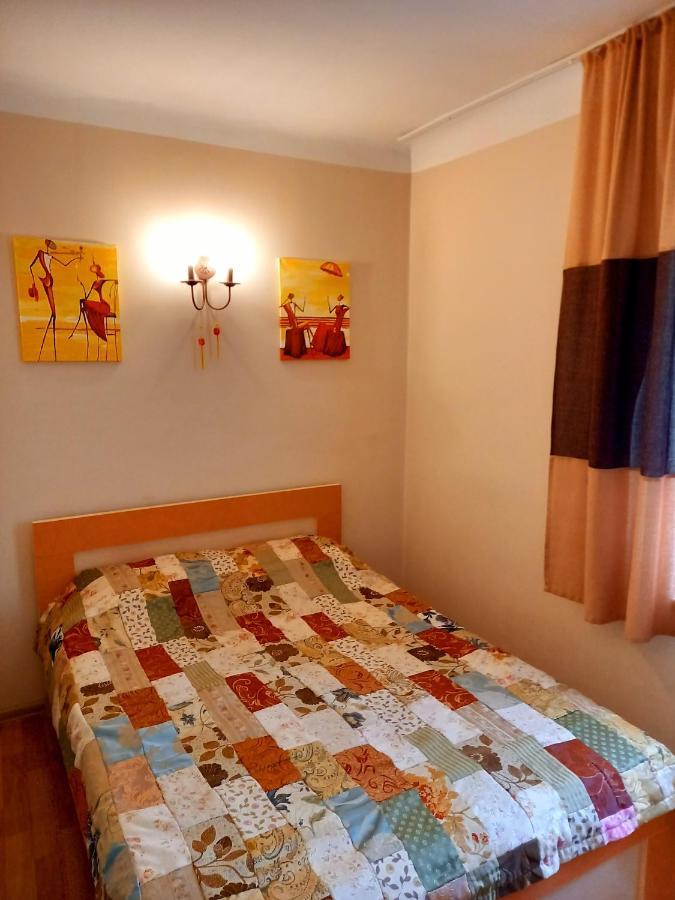 "В Центре Города" Квартира - "Downtown" Apartment 阿拉木图 外观 照片